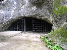 100 национални туристически обекта: Пещера  Бачо Киро  : cнимка 1