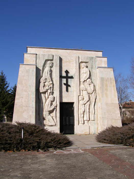 100    : -    -  : c 2